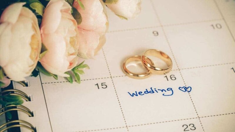 Calendar cu flori nunti 2022